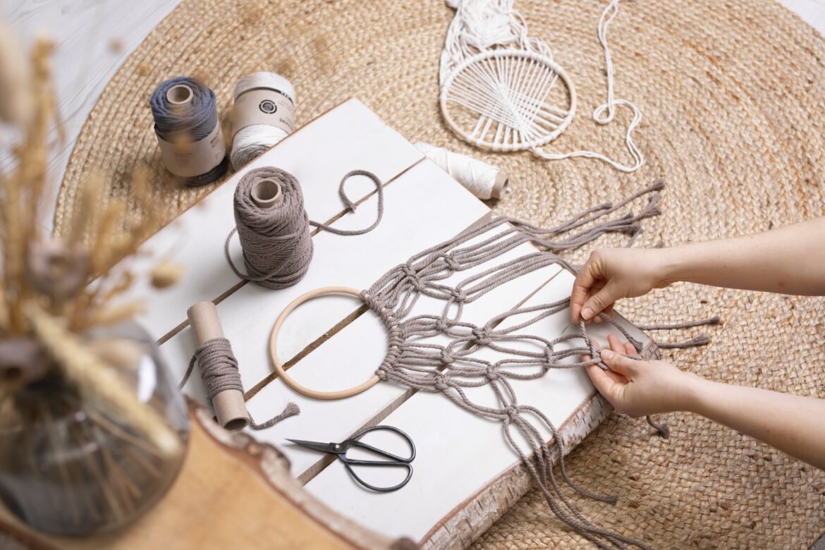 Macramé: leer de techniek en verdiep je in het handwerk