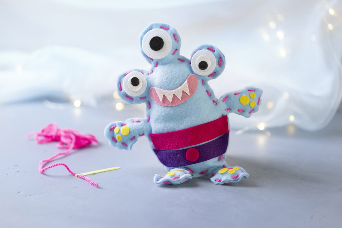 Laat kinderen experimenteren met grappige monsters en snoepjes